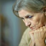 Очищение кишечника в домашних условиях для нормализации обмена веществ у пожилых людей: упражнения, ...